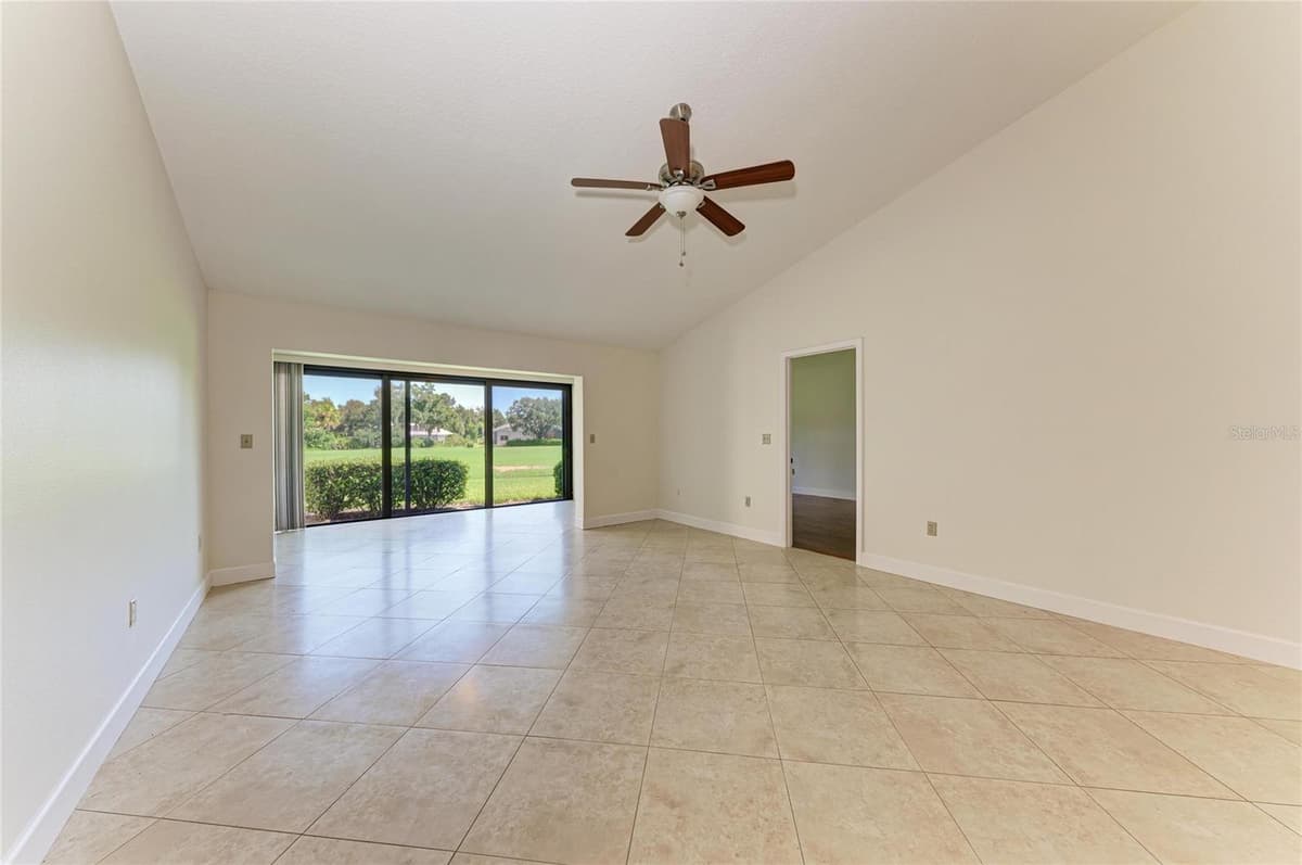 6085 CLUBSIDE DRIVE — photo 8 of 40