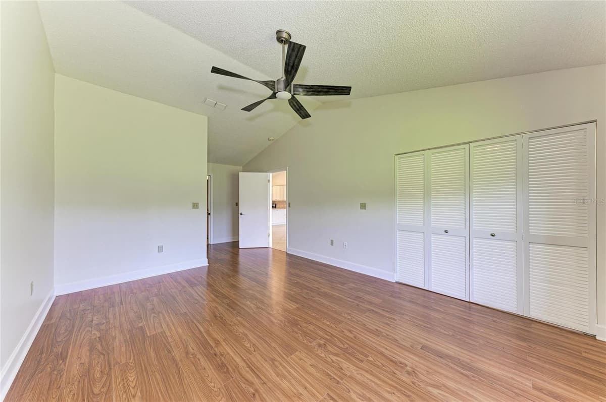 6085 CLUBSIDE DRIVE — photo 21 of 40