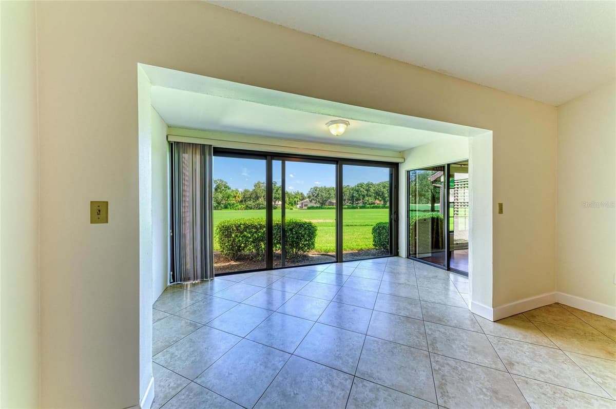 6085 CLUBSIDE DRIVE — photo 34 of 40