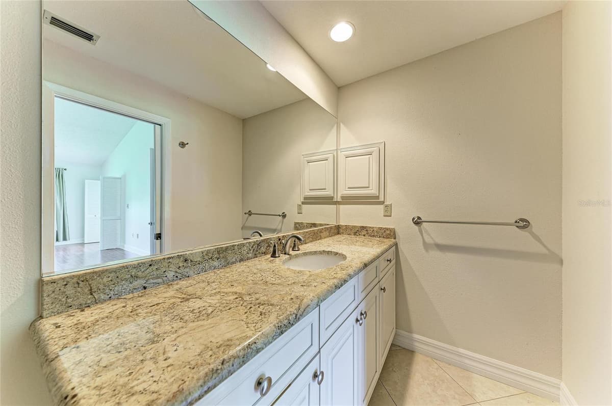 6085 CLUBSIDE DRIVE — photo 26 of 40