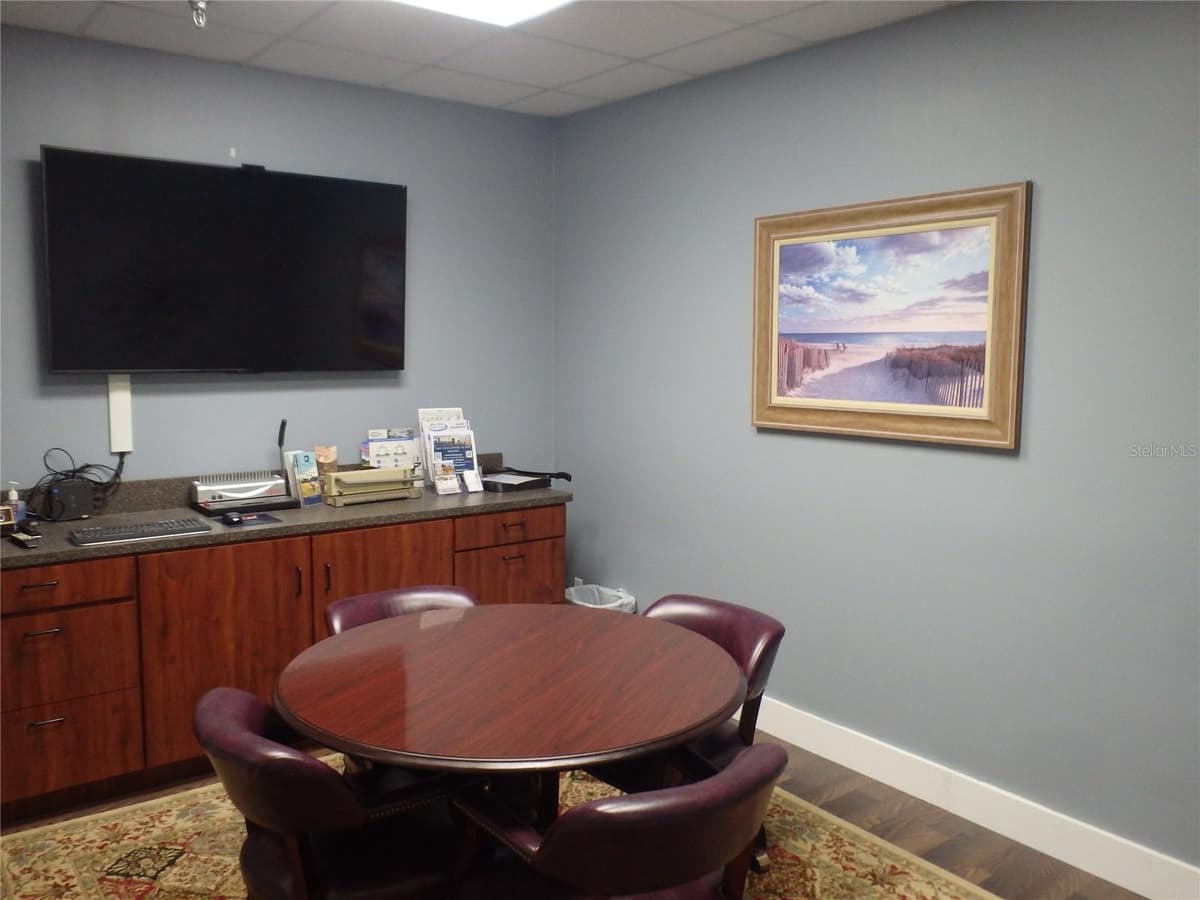 4984 PALM COAST PARKWAY — photo 4 of 5