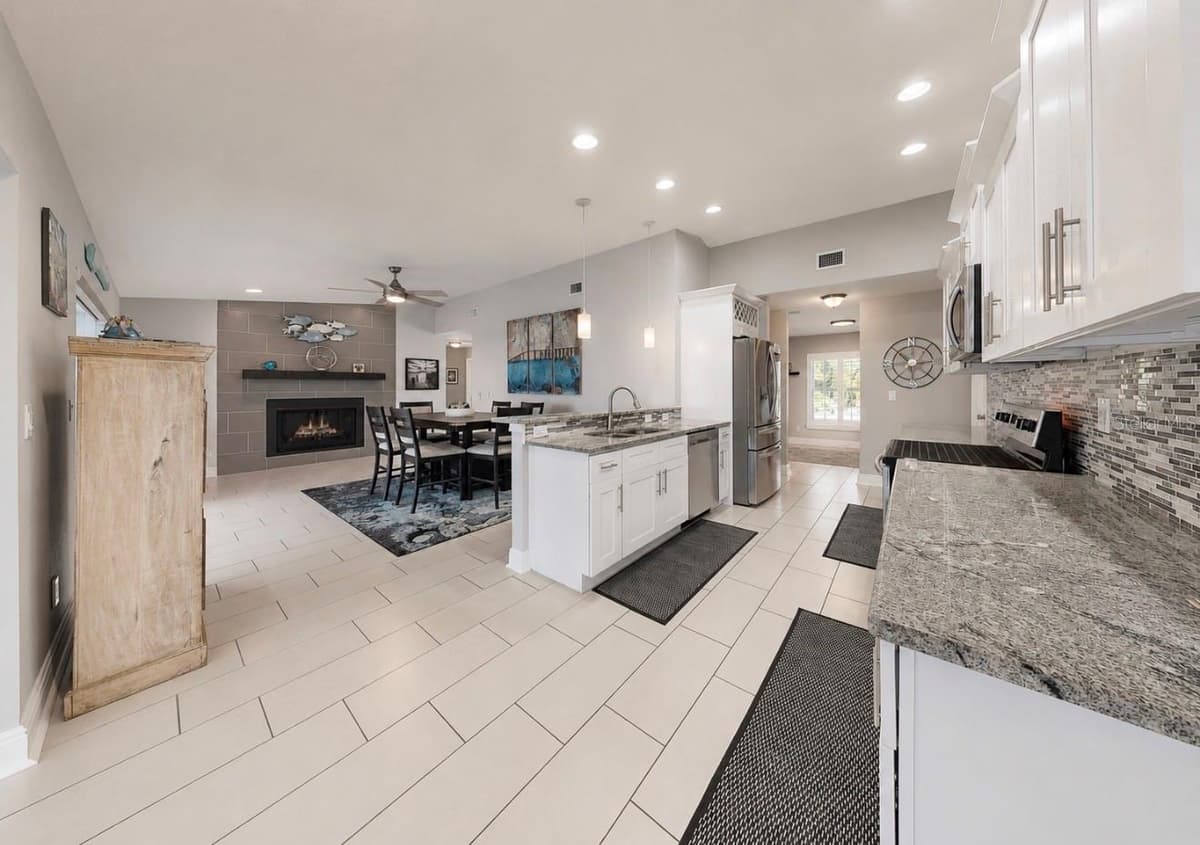 708 SPANISH MAIN DRIVE — photo 25 of 52