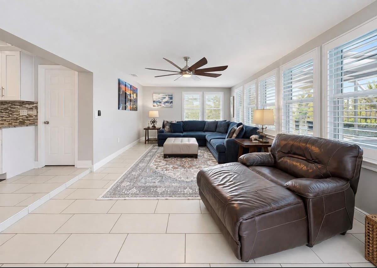 708 SPANISH MAIN DRIVE — photo 13 of 52