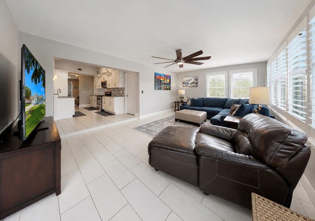 708 SPANISH MAIN DRIVE — photo 11 of 52