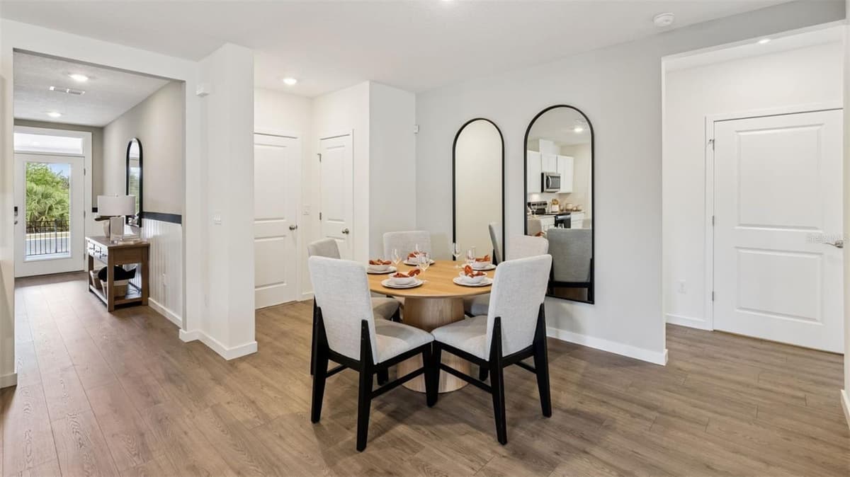 3162 GREY MOSS DRIVE — photo 8 of 56