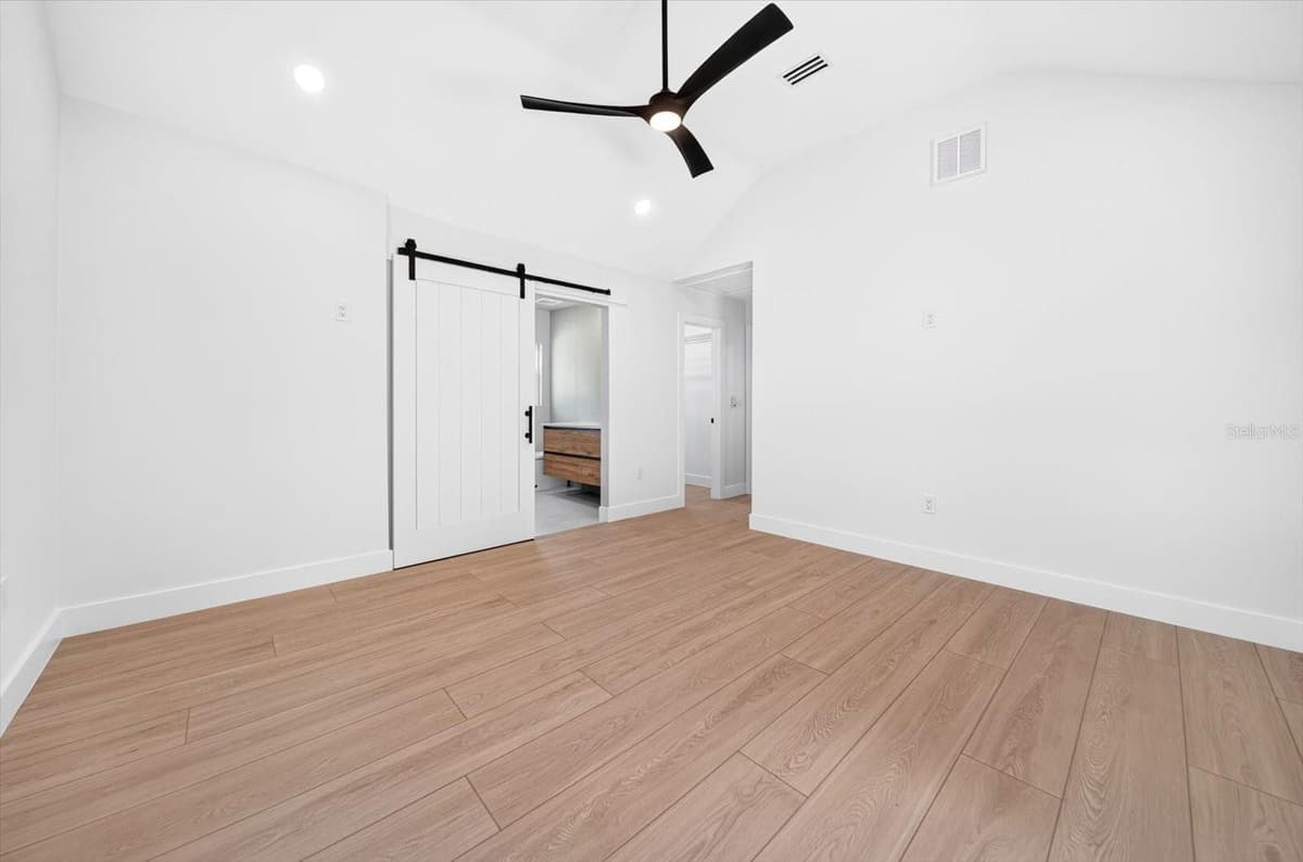 4847 DR MARTIN LUTHER KING JR STREET — photo 20 of 45