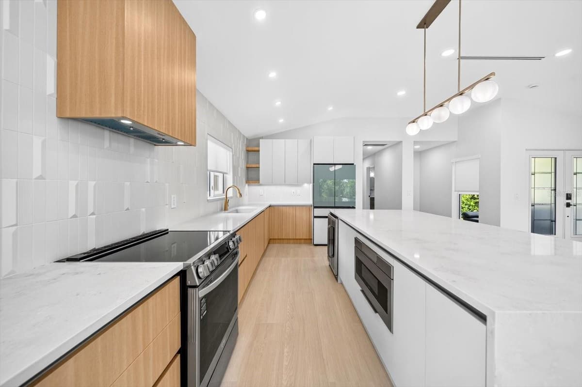 4847 DR MARTIN LUTHER KING JR STREET — photo 11 of 45