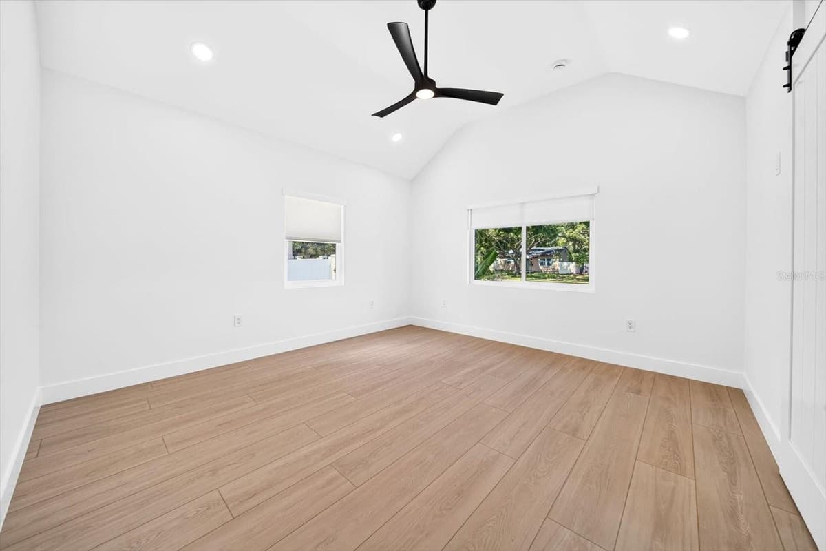 4847 DR MARTIN LUTHER KING JR STREET — photo 19 of 45