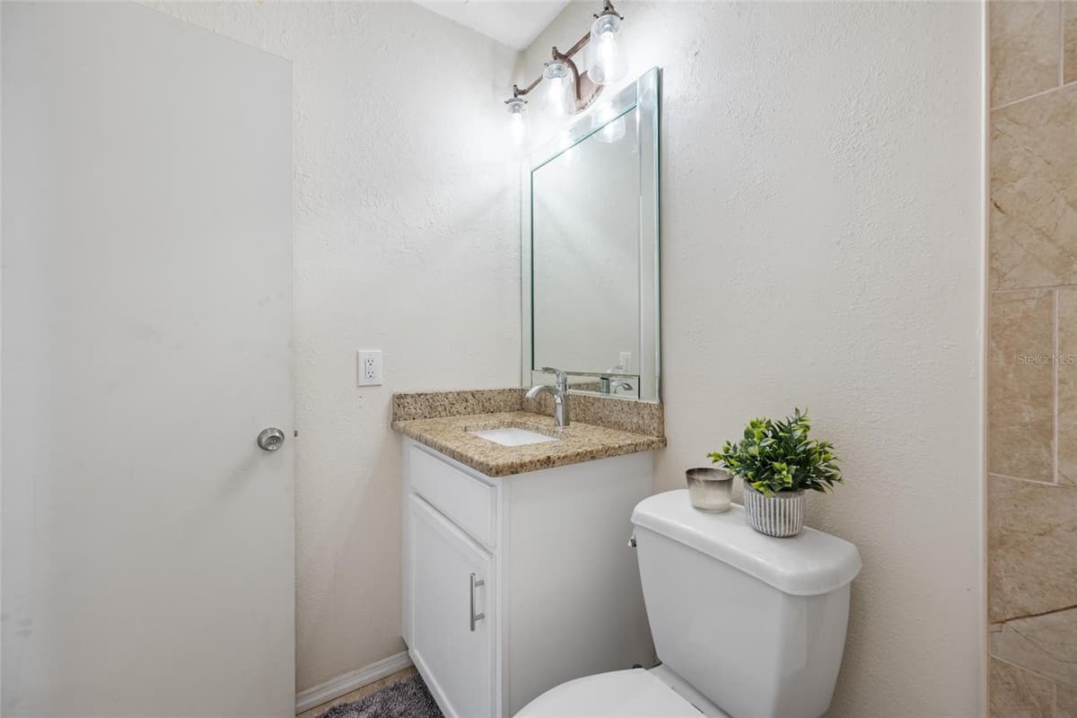 6410 WALTON WAY — photo 24 of 30