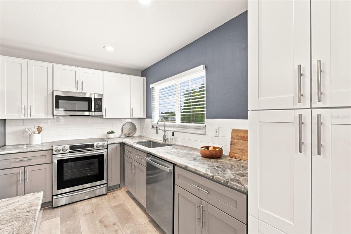 3512 NEKOOSA STREET — photo 13 of 36