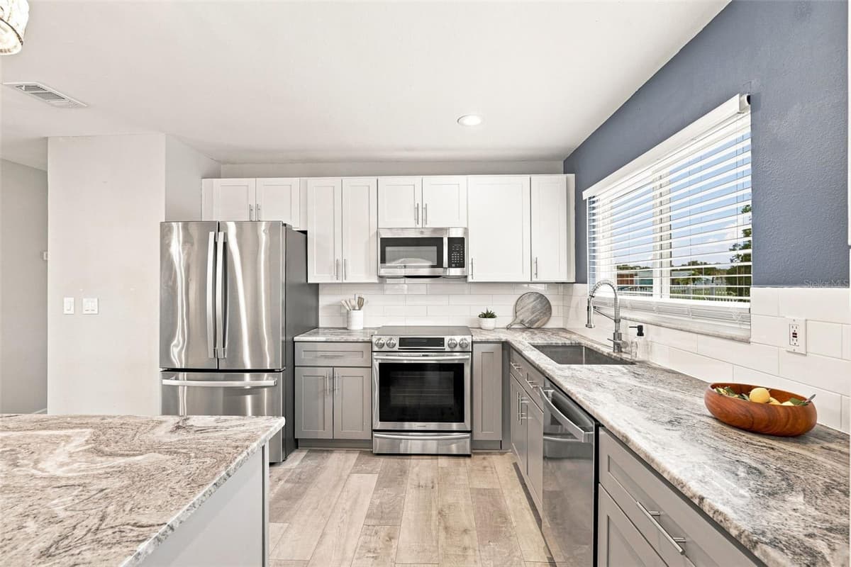3512 NEKOOSA STREET — photo 14 of 36