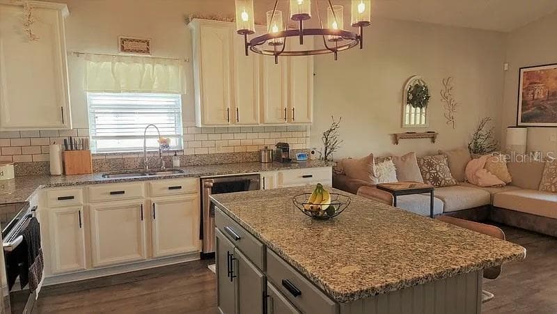 254 BRIDGE CREEK BOULEVARD — photo 24 of 31