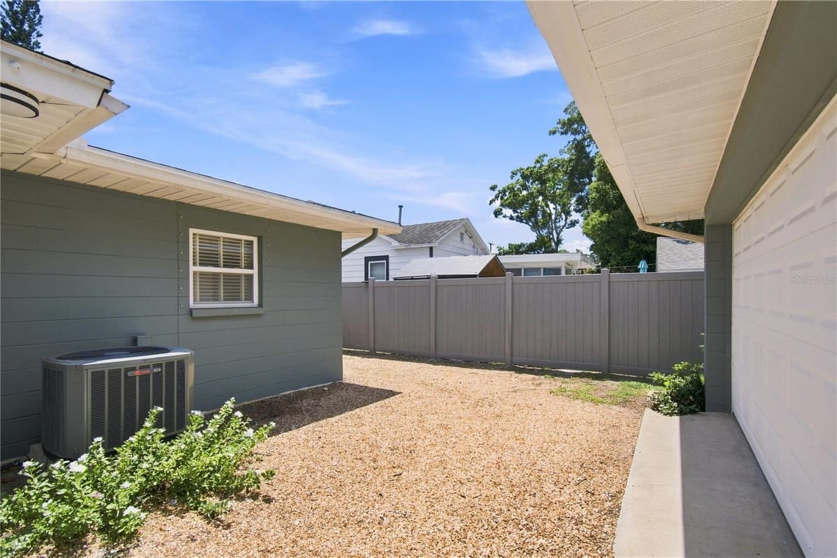 3005 10TH AVENUE — photo 41 of 52