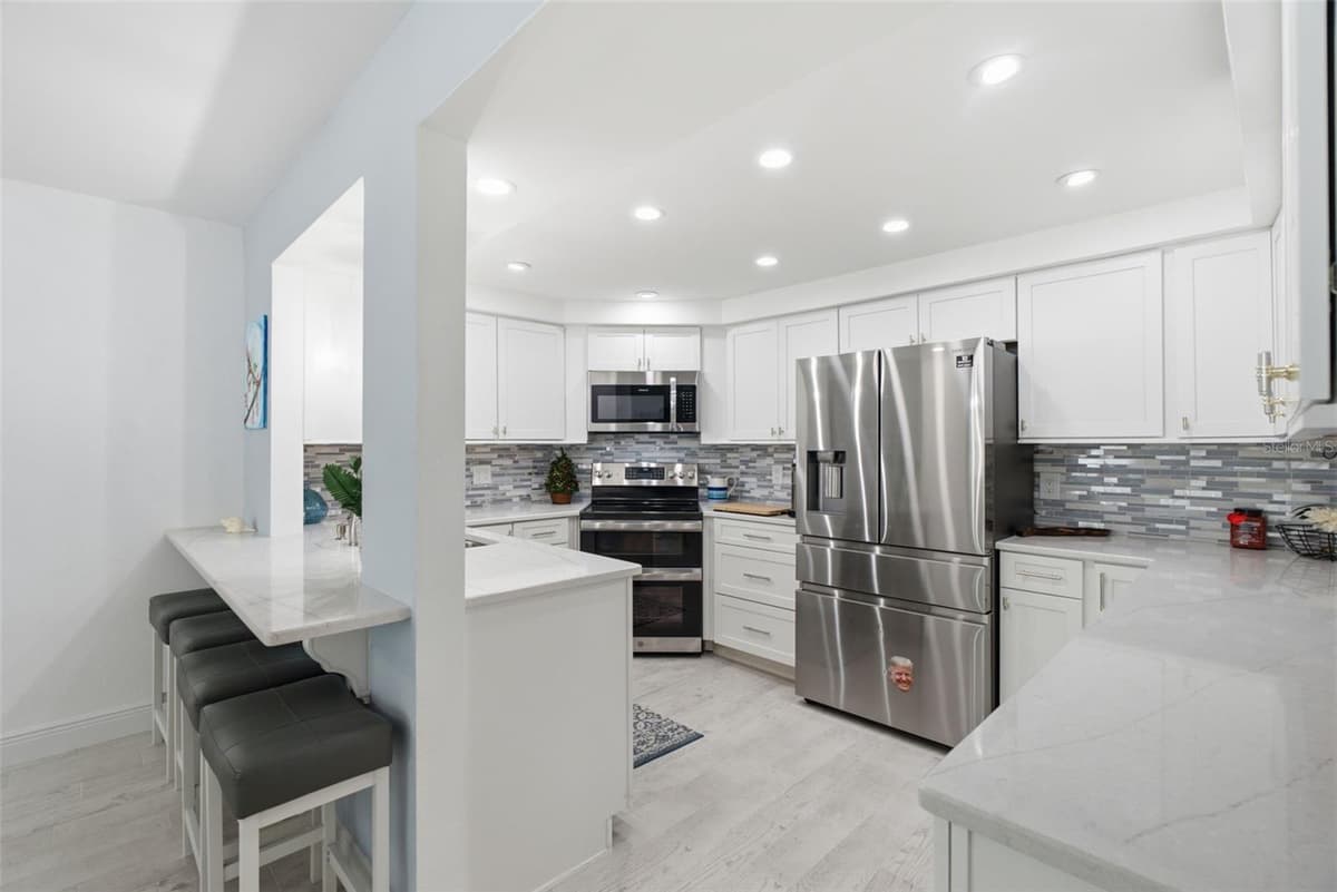 298 SKIFF POINT — photo 11 of 54
