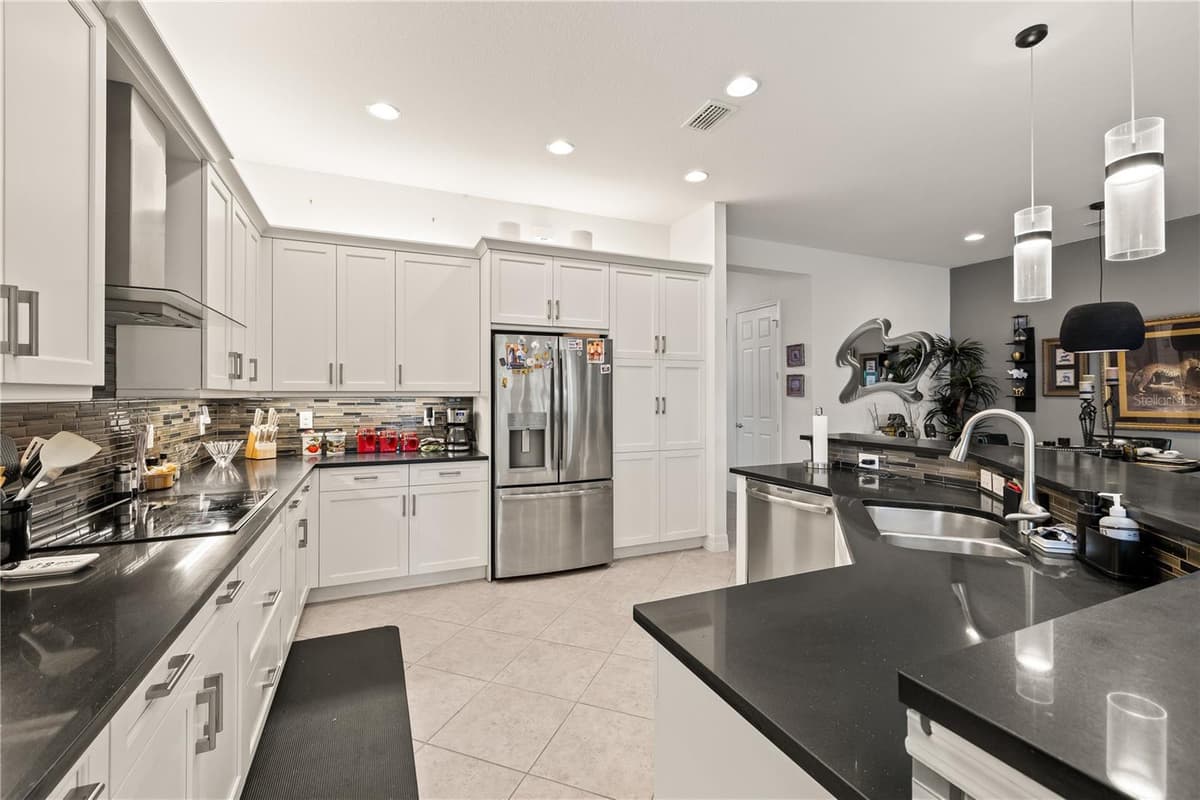 10035 CHESAPEAKE BAY DRIVE — photo 7 of 33