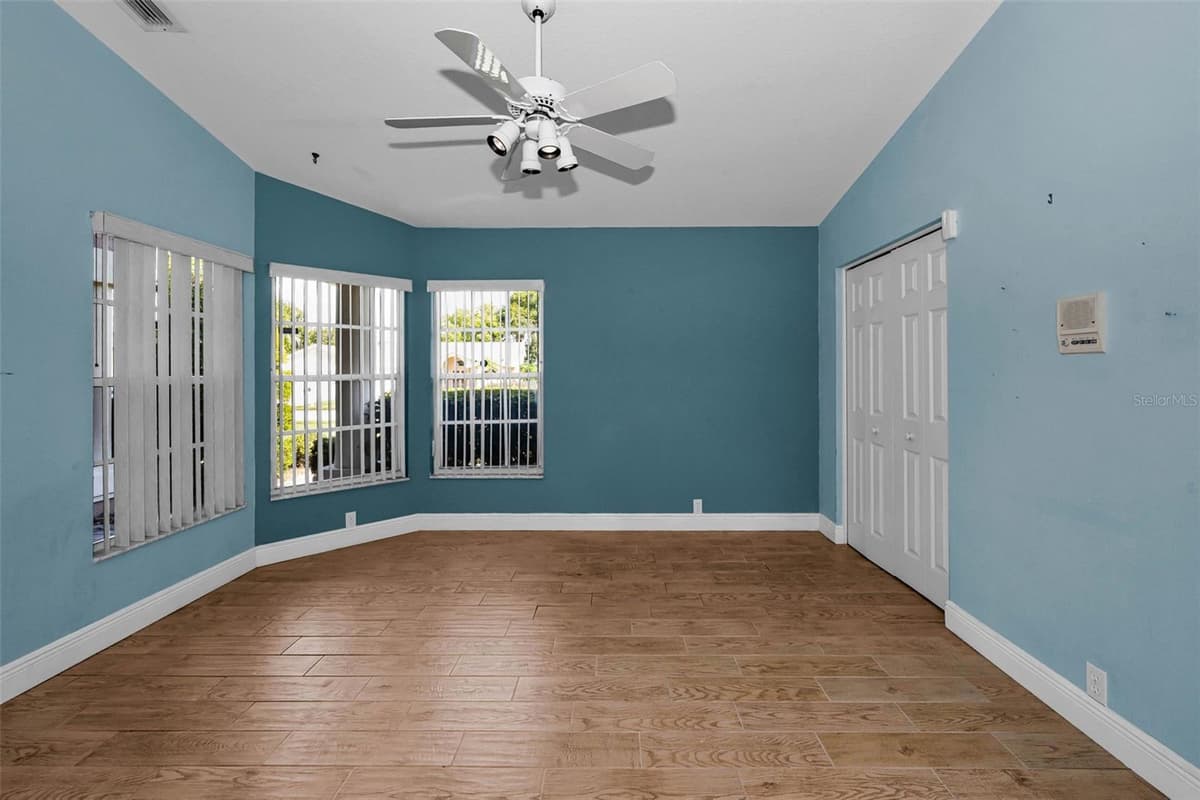 8919 KEATS DRIVE — photo 29 of 58