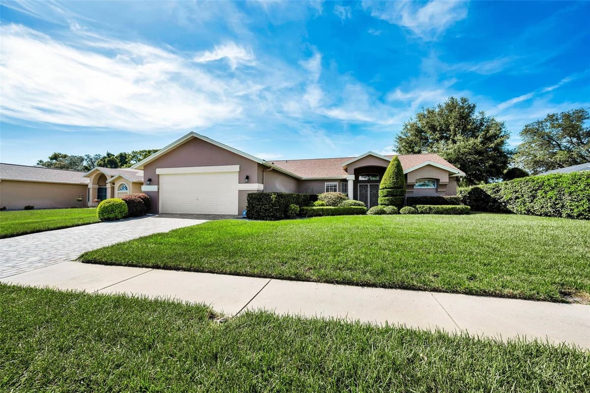 8919 KEATS DRIVE — photo 6 of 58