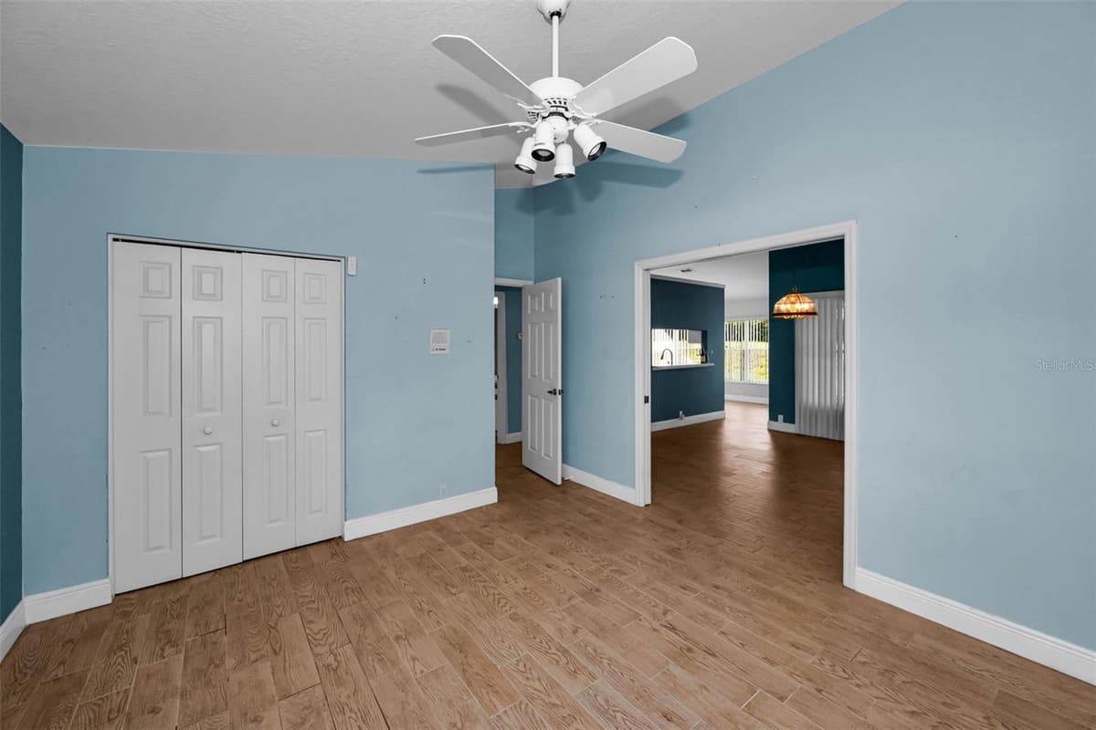8919 KEATS DRIVE — photo 30 of 58