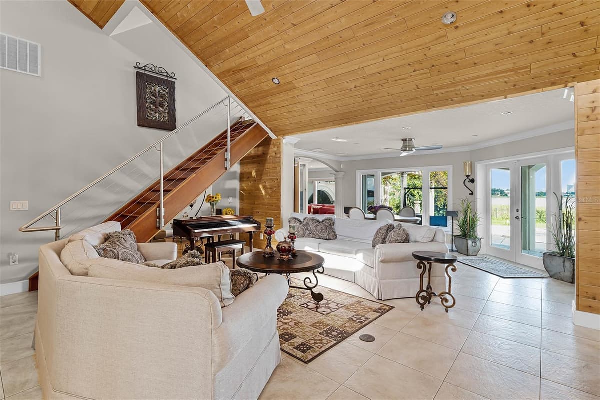 8605 BAY SHORE COVE — photo 13 of 61