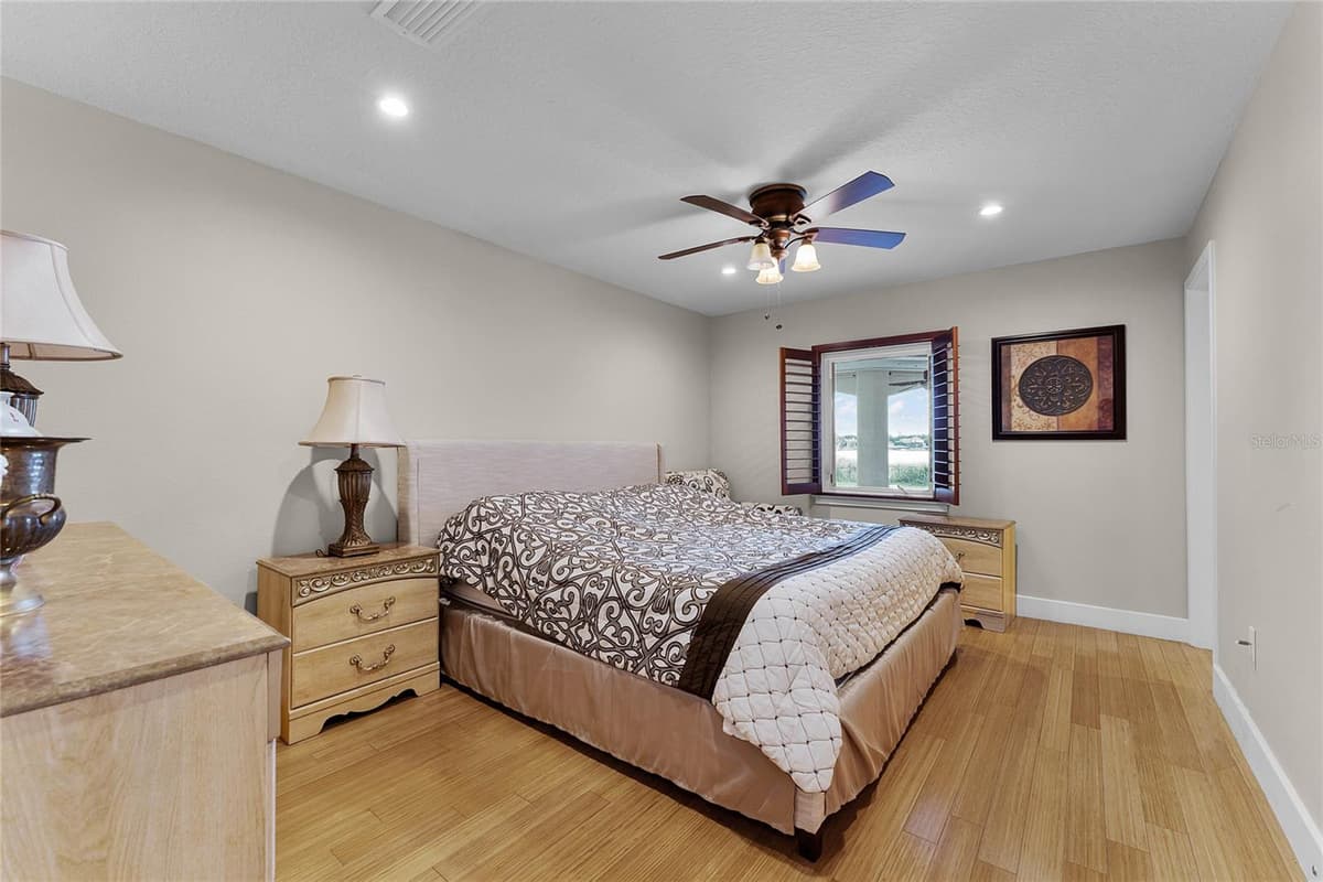 8605 BAY SHORE COVE — photo 24 of 61