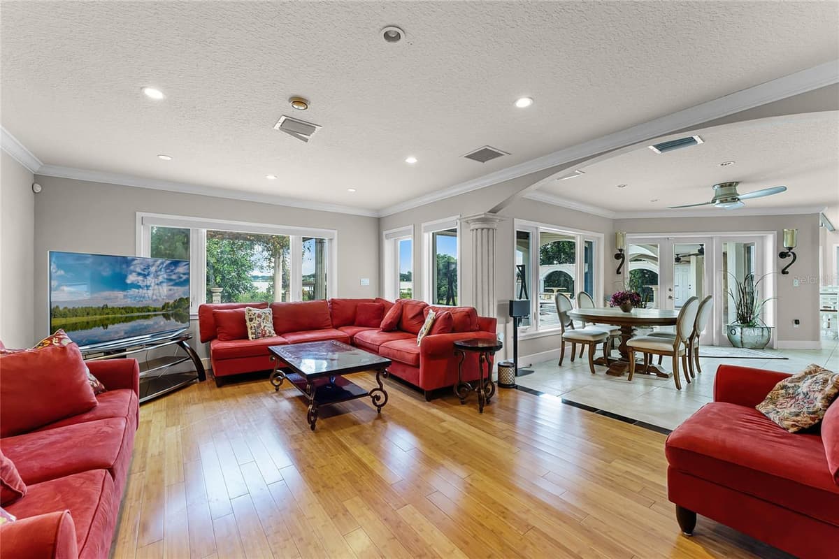 8605 BAY SHORE COVE — photo 10 of 61