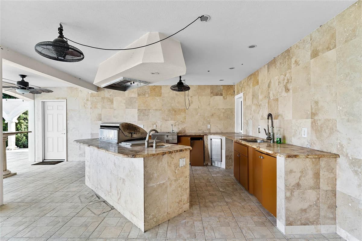 8605 BAY SHORE COVE — photo 47 of 61