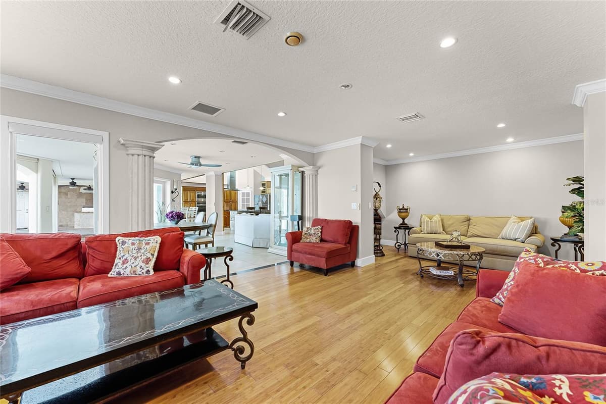 8605 BAY SHORE COVE — photo 11 of 61