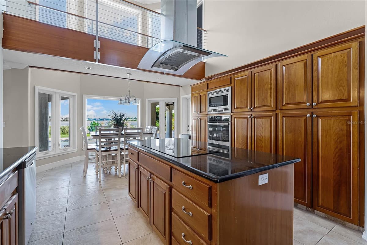 8605 BAY SHORE COVE — photo 16 of 61