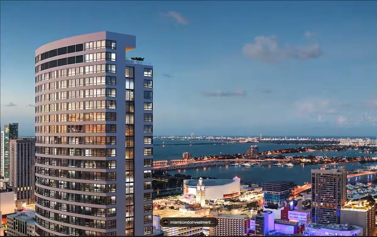 225 MIAMI AVENUE — photo 27 of 32