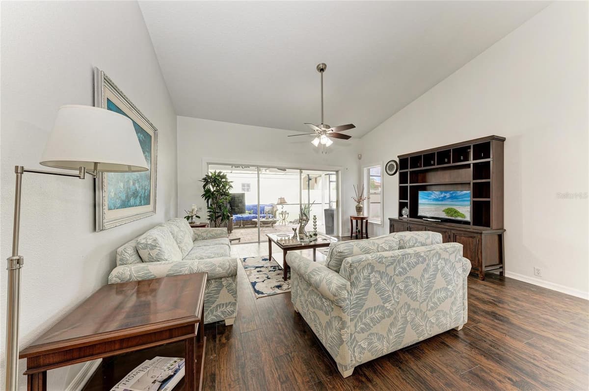 4907 KILTY COURT — photo 7 of 67