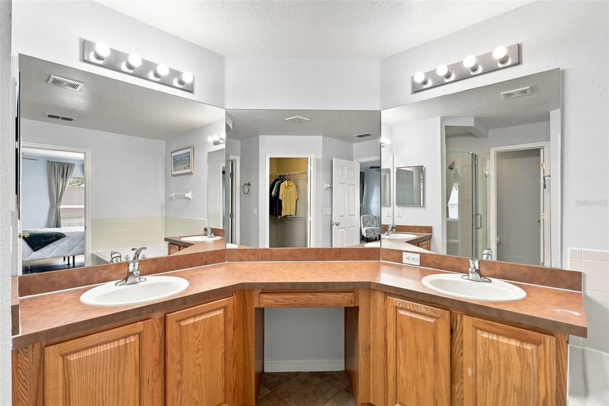 730 SPRING CAVERN AVENUE — photo 21 of 38