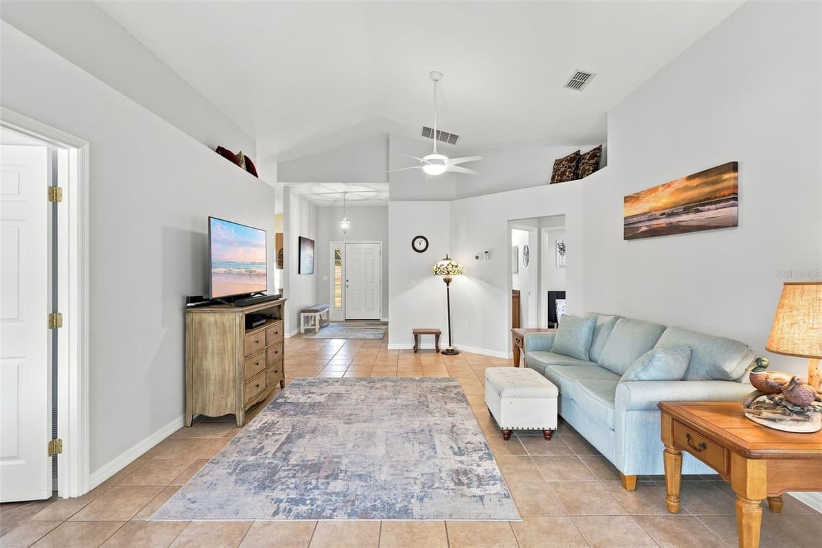 730 SPRING CAVERN AVENUE — photo 7 of 38