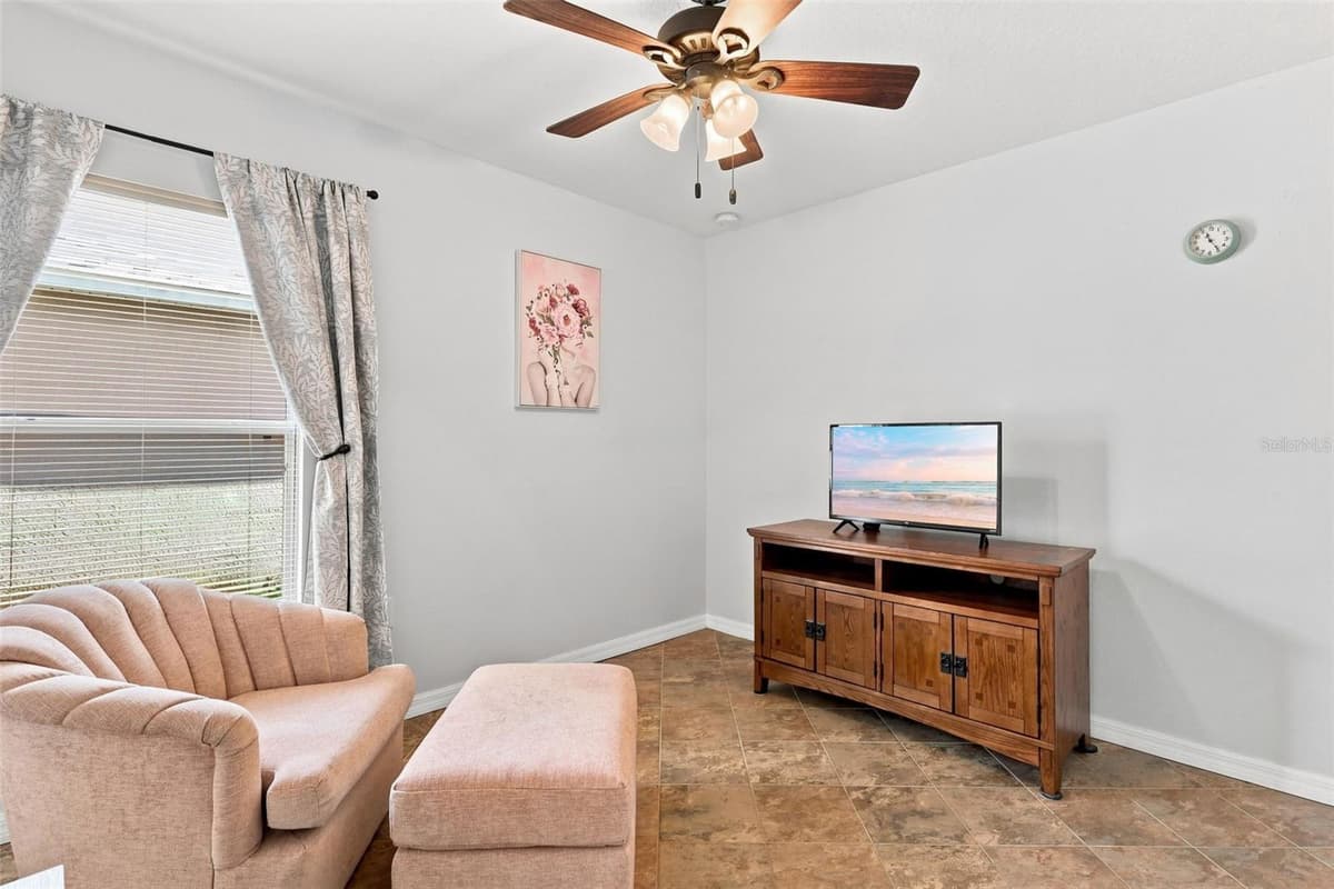 730 SPRING CAVERN AVENUE — photo 24 of 38