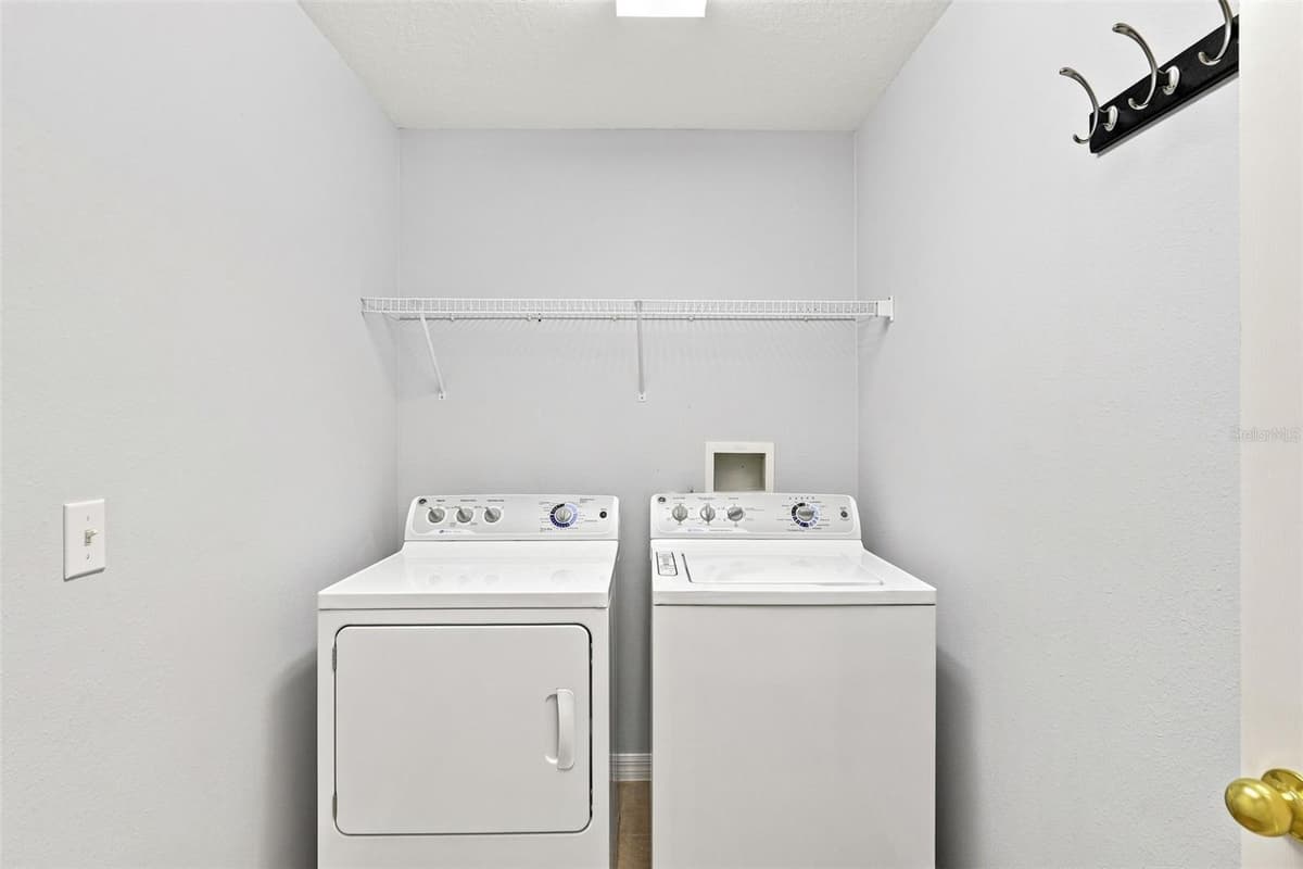 730 SPRING CAVERN AVENUE — photo 29 of 38