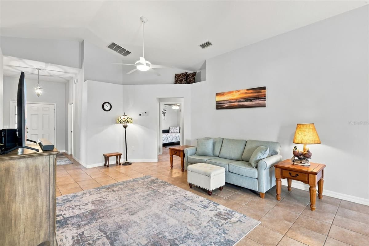 730 SPRING CAVERN AVENUE — photo 6 of 38