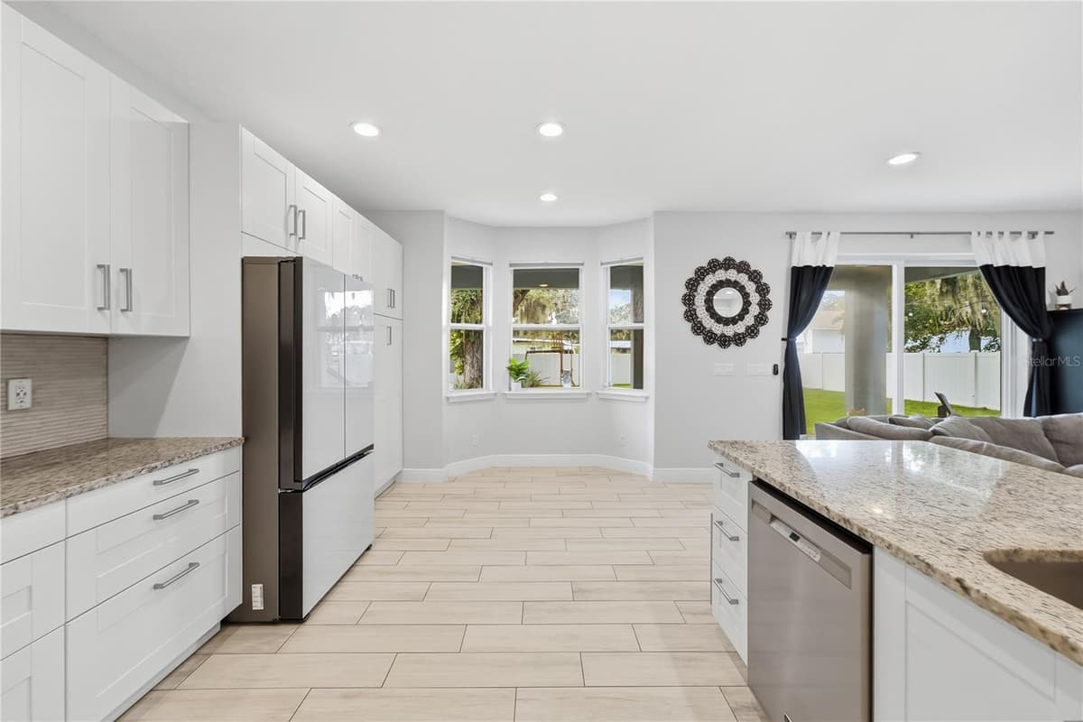 213 NEW YORK AVENUE — photo 10 of 41