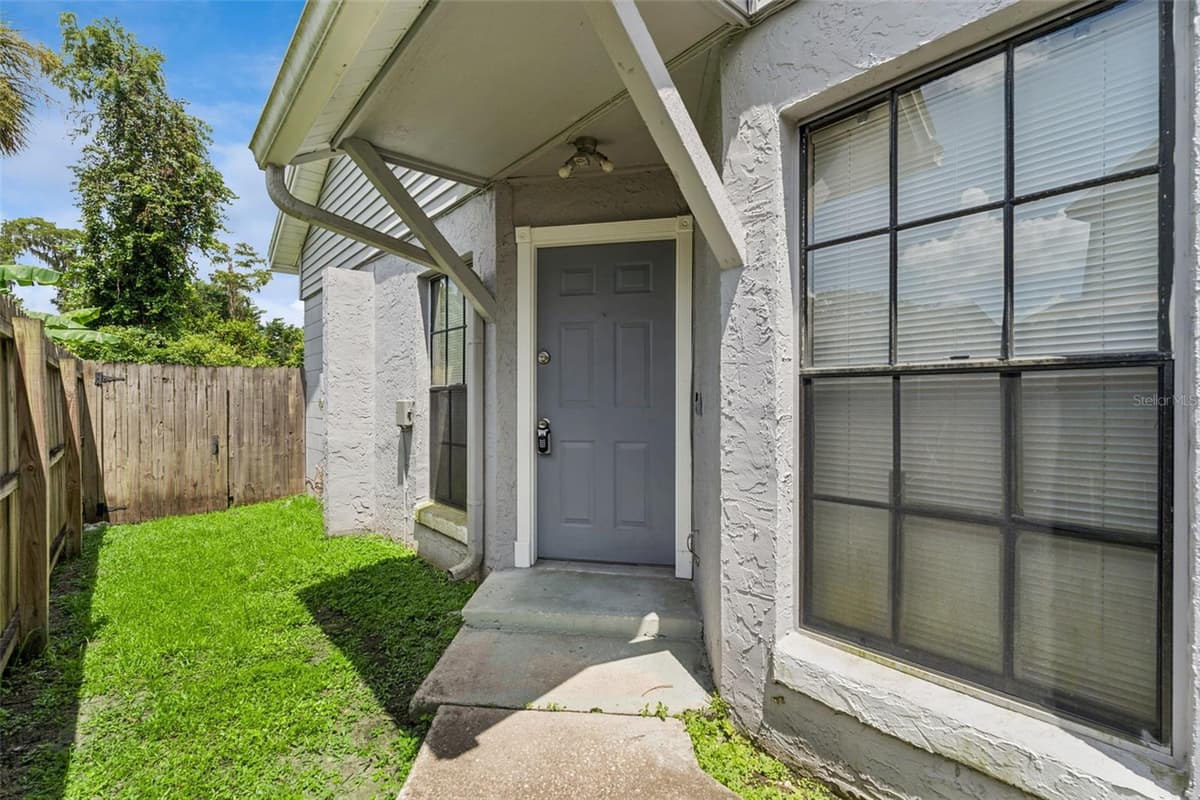 533 MADRIGAL COURT — photo 3 of 43