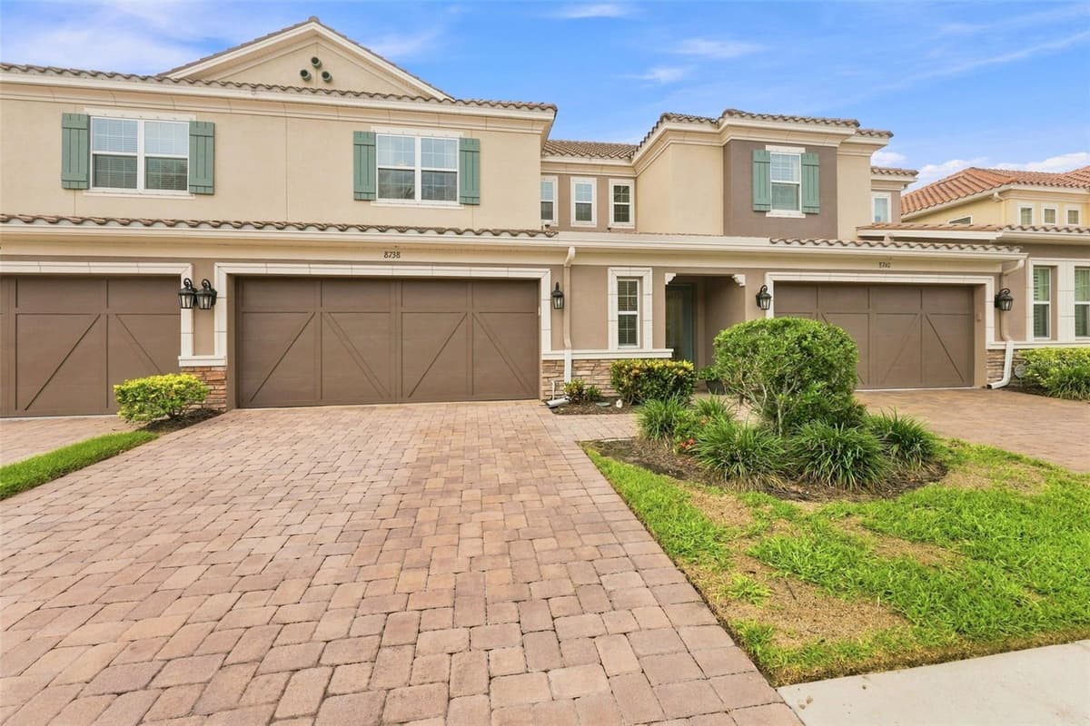 8738 TERRACINA LAKE DRIVE — photo 2 of 26