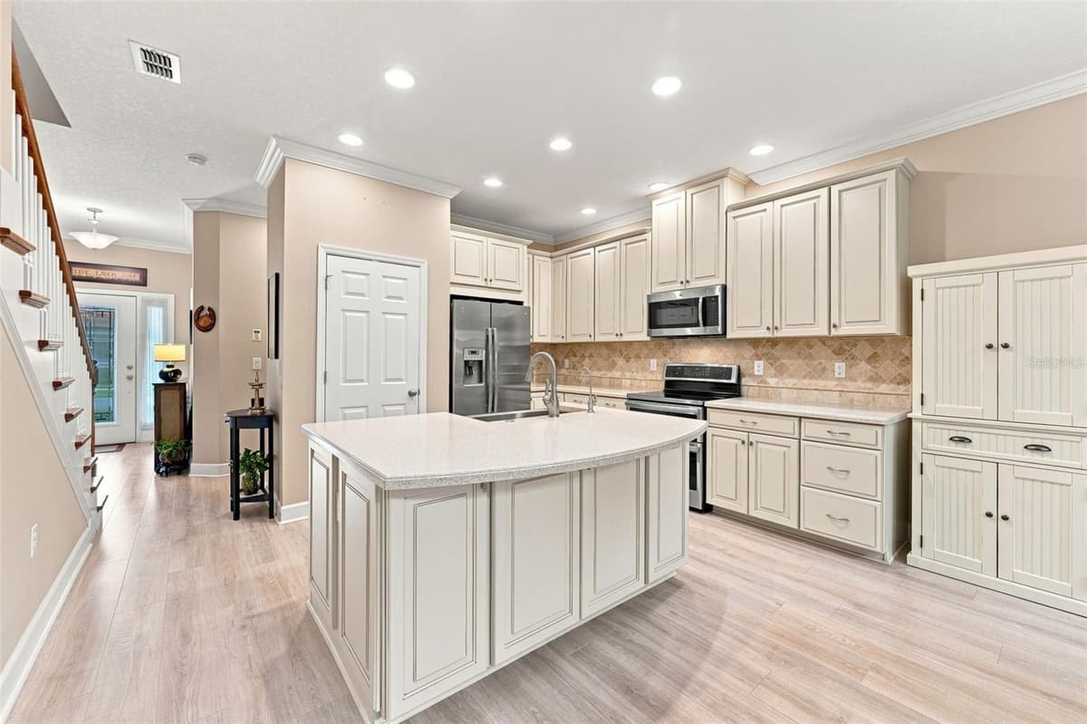 8738 TERRACINA LAKE DRIVE — photo 4 of 26