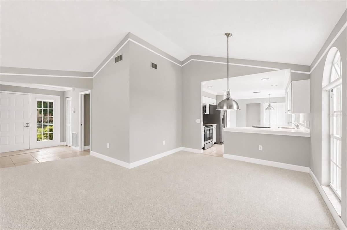 5708 36TH STREET — photo 12 of 39