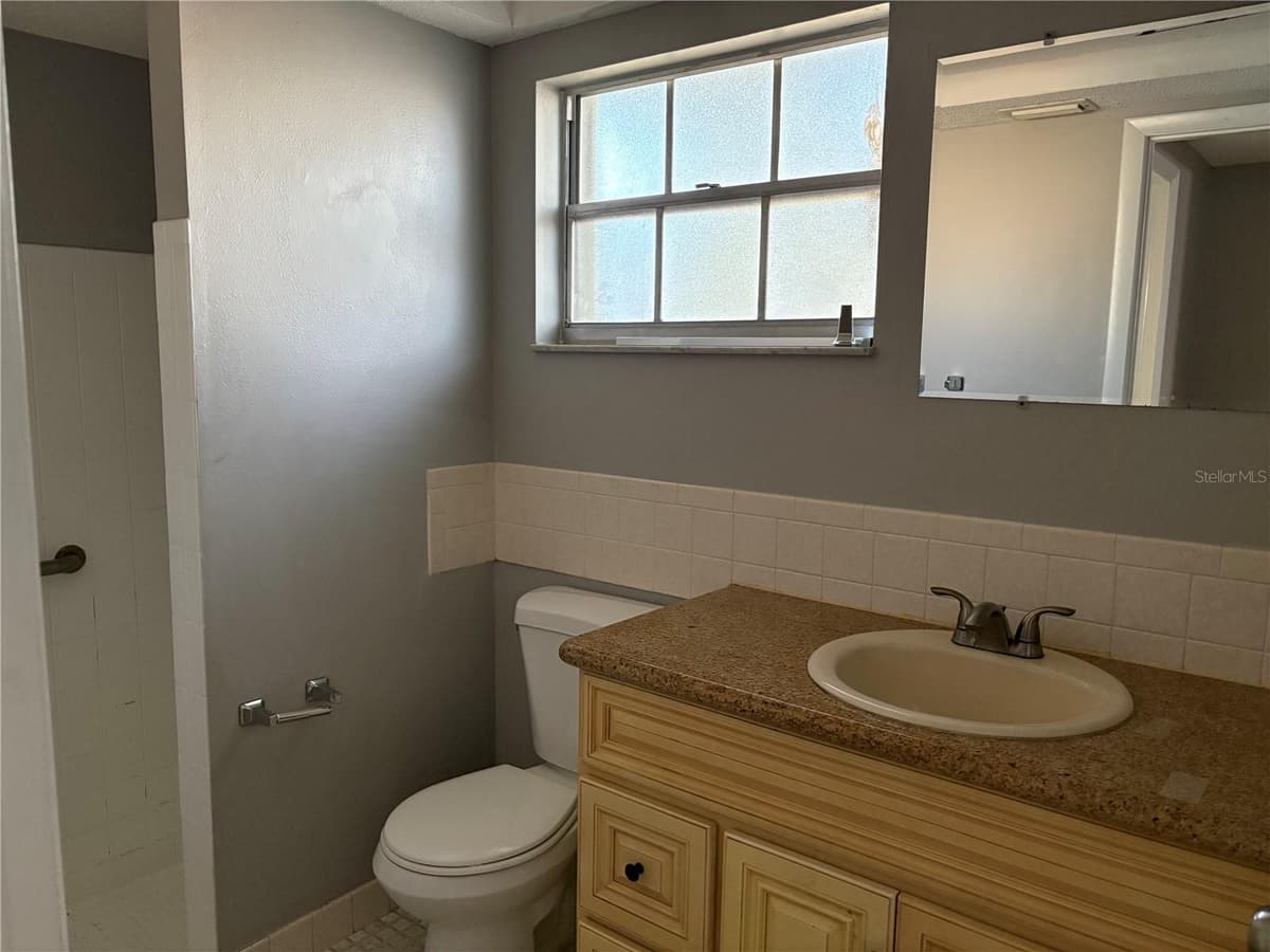 8701 LINCOLNSHIRE DRIVE — photo 7 of 29