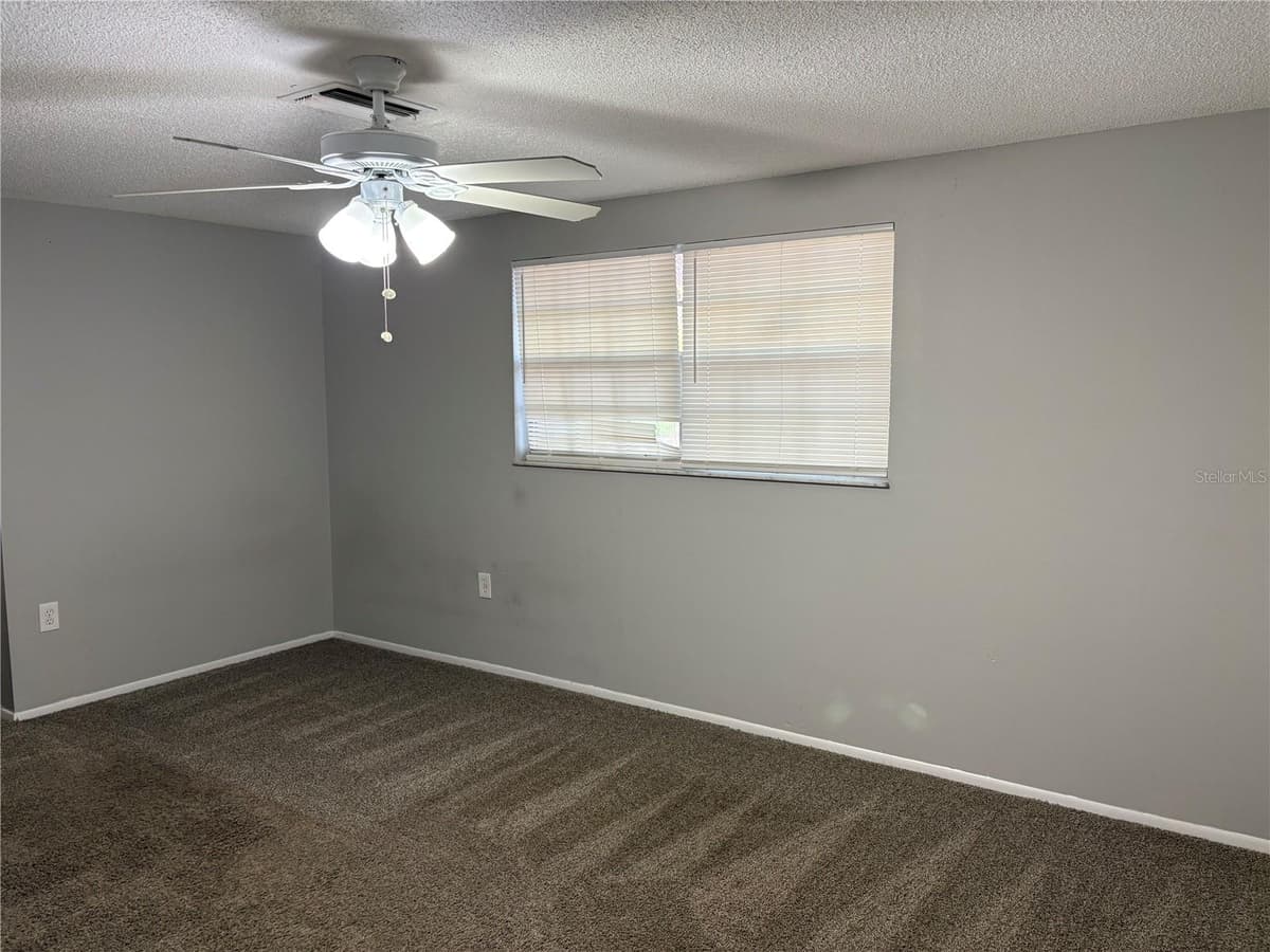 8701 LINCOLNSHIRE DRIVE — photo 5 of 29