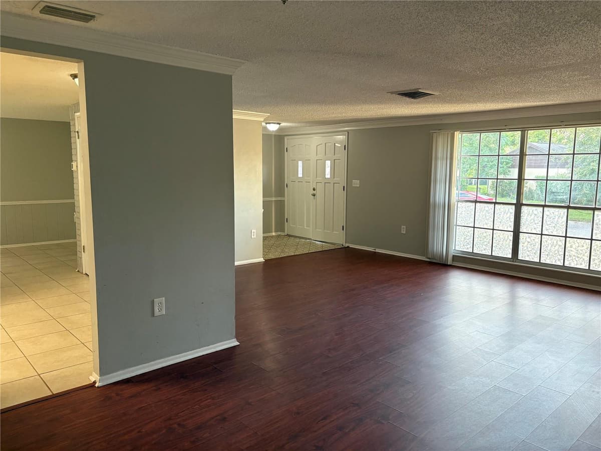 8701 LINCOLNSHIRE DRIVE — photo 10 of 29