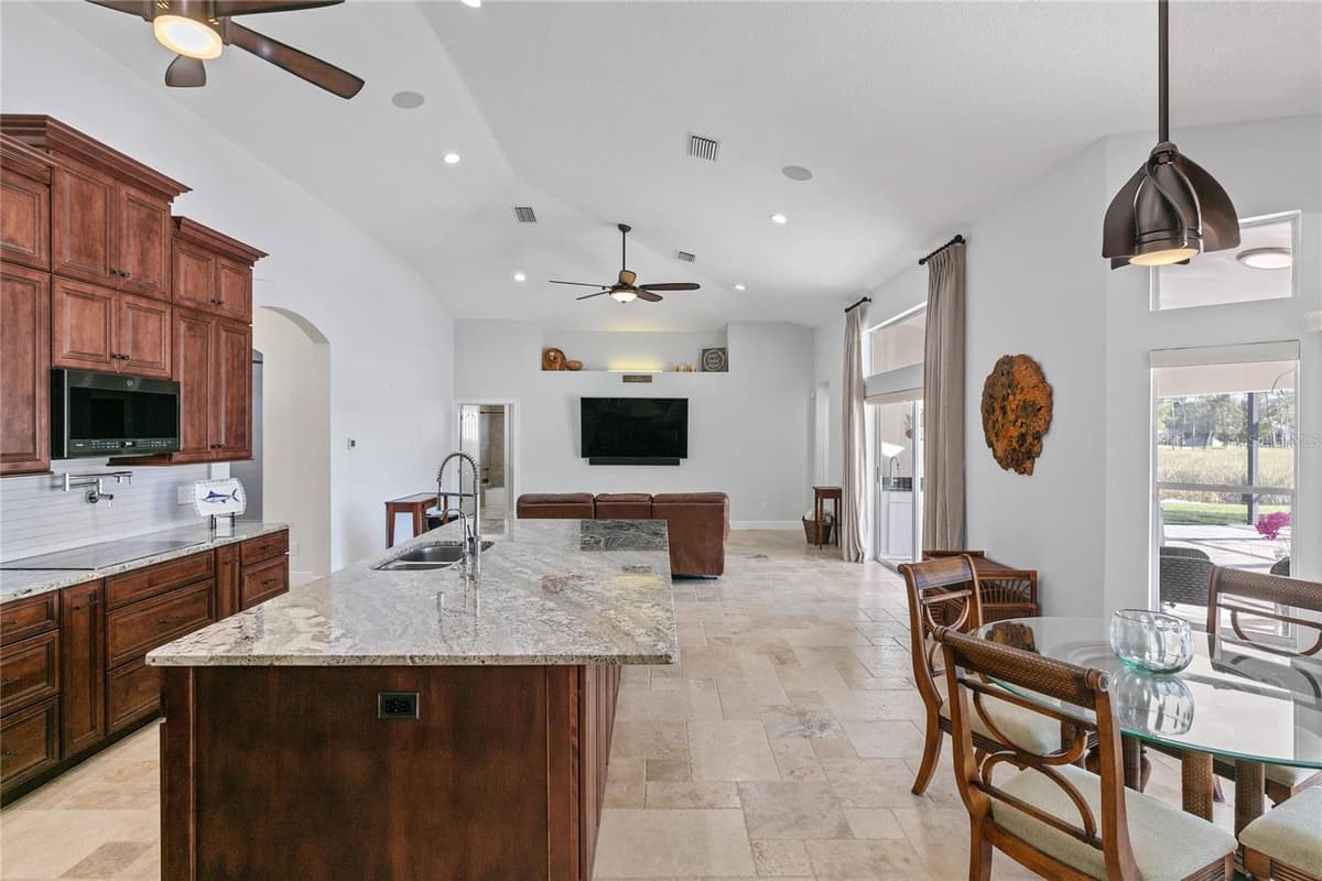 655 CALEDONIA PLACE — photo 17 of 42