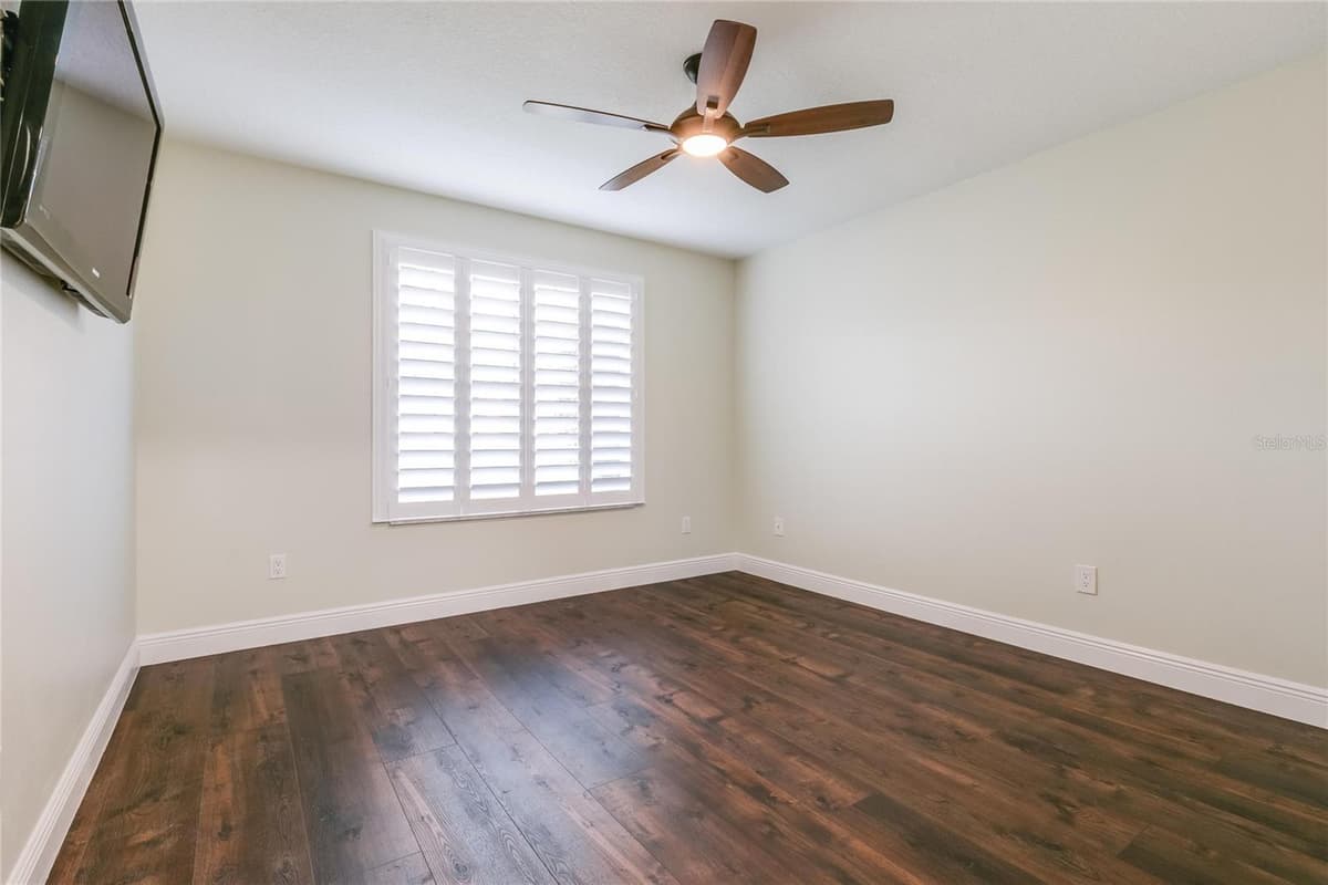 655 CALEDONIA PLACE — photo 30 of 42