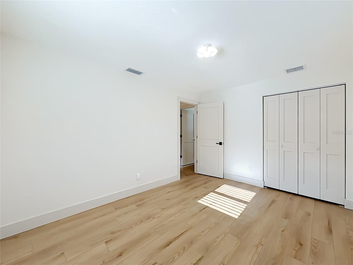 1931 VALENCIA WAY — photo 17 of 39