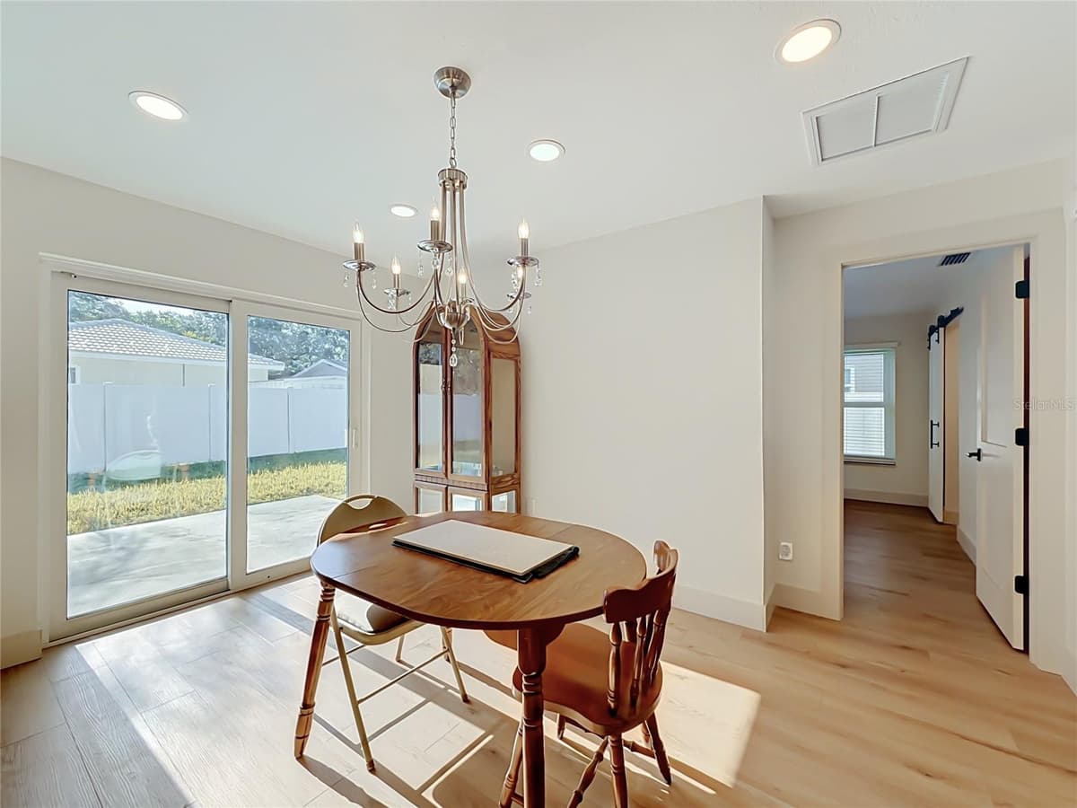 1931 VALENCIA WAY — photo 7 of 39
