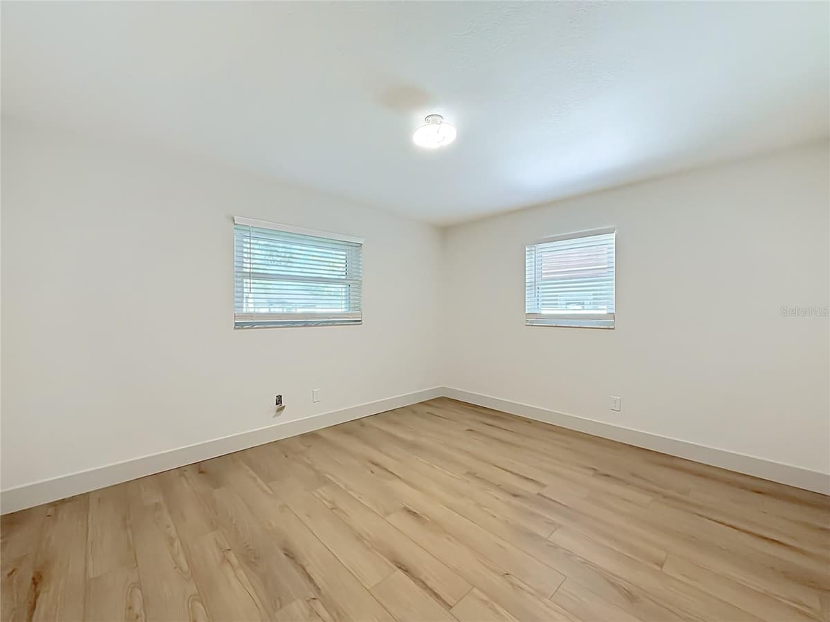 1931 VALENCIA WAY — photo 19 of 39