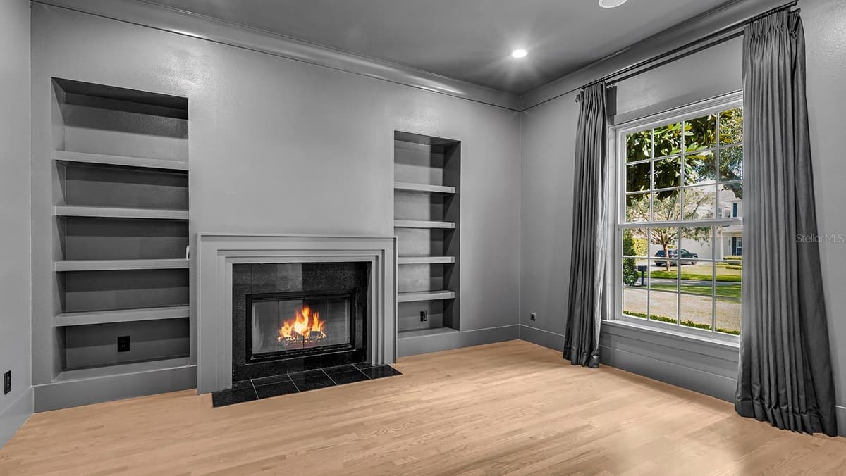 948 POINCIANA LANE — photo 6 of 41