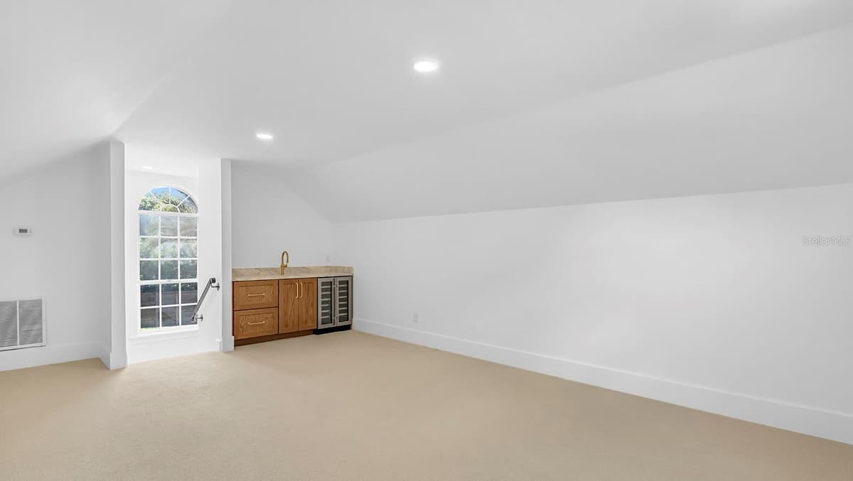 948 POINCIANA LANE — photo 35 of 41